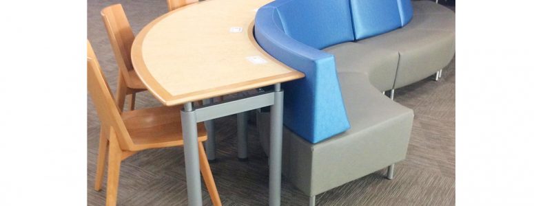 Public Library furniture curved modular lounge seating with matching curved table