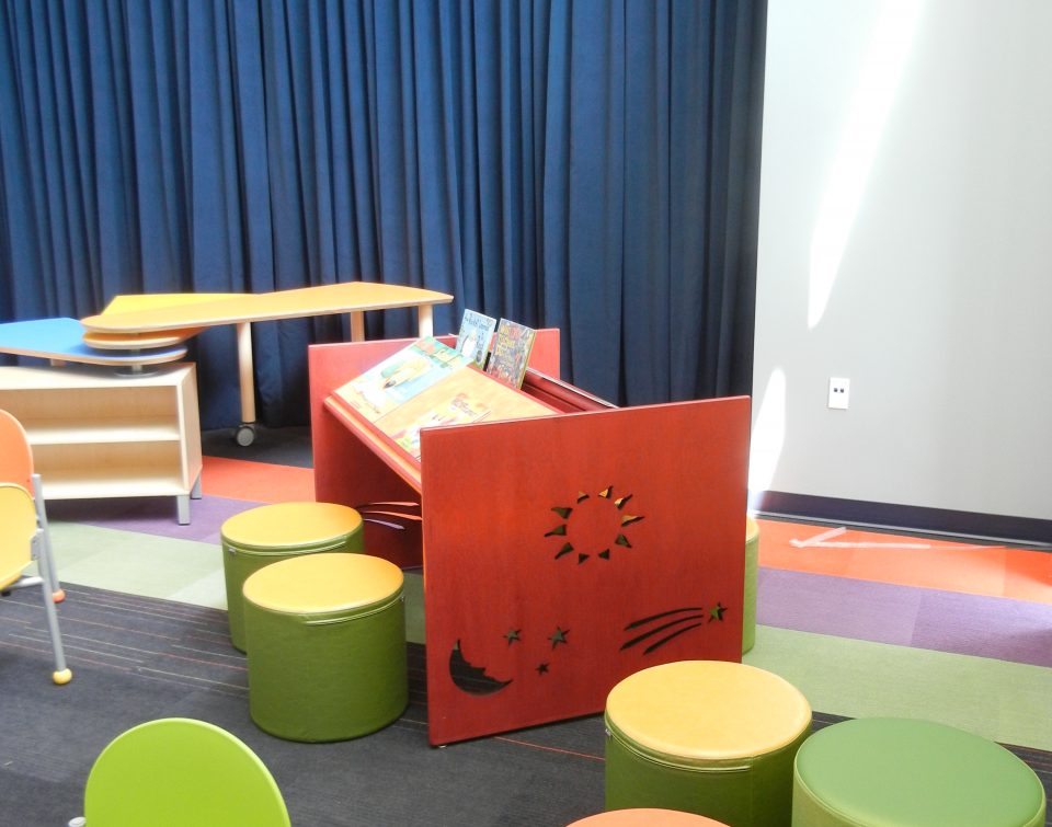 children's library table