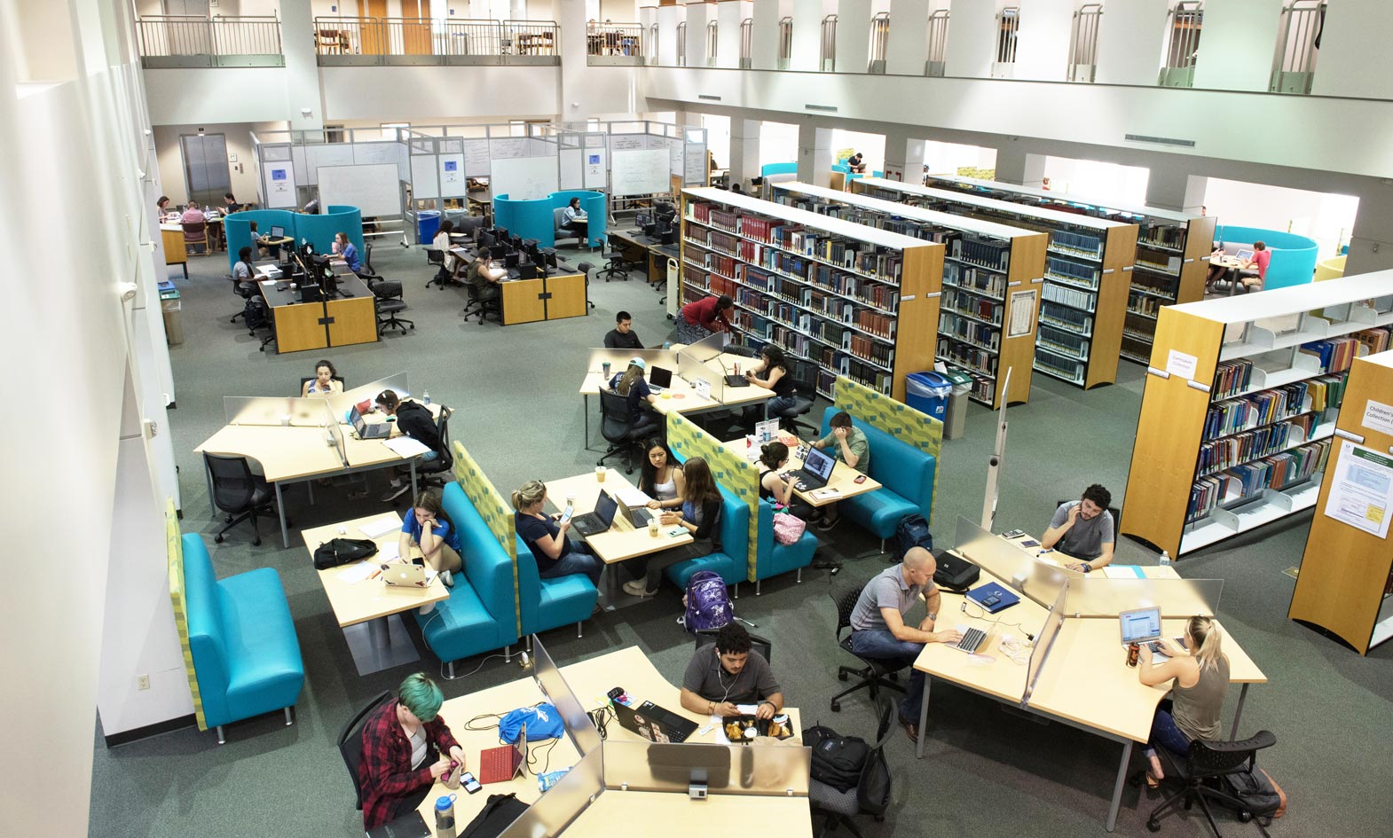 university_library_workstations_florida