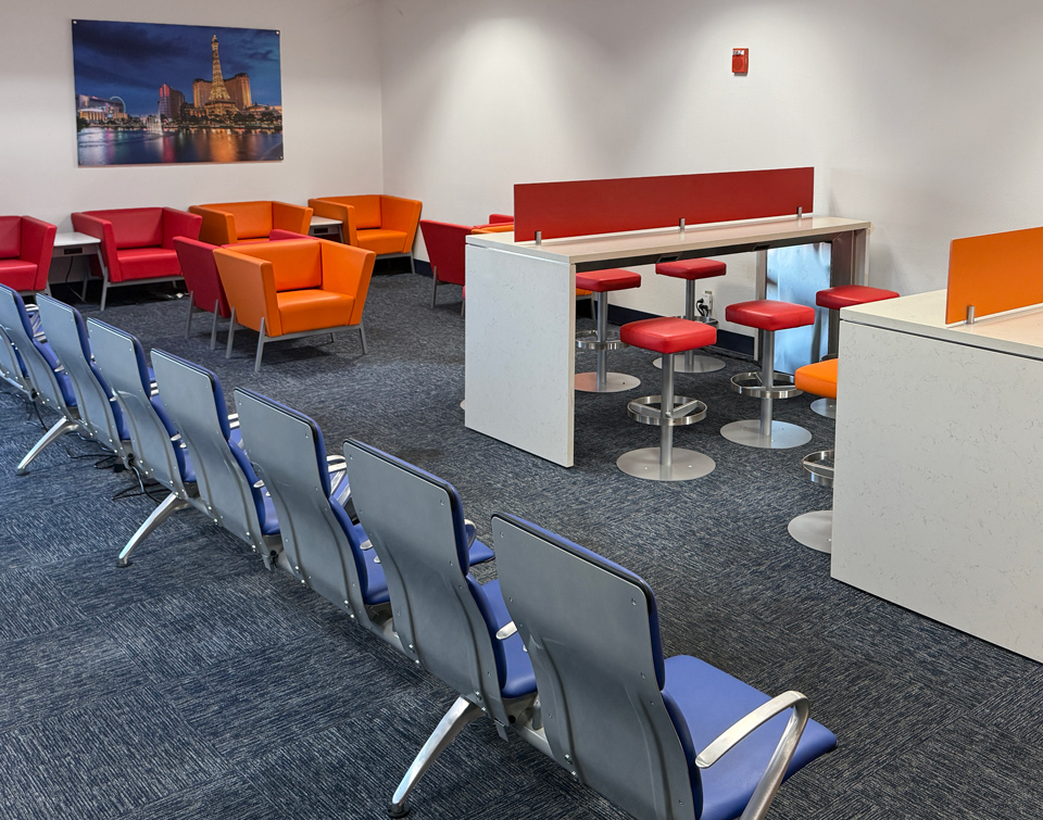 Vera Modular Lounge seating with Power Bar at Shreveport Regional Airport provides excellent passenger experience
