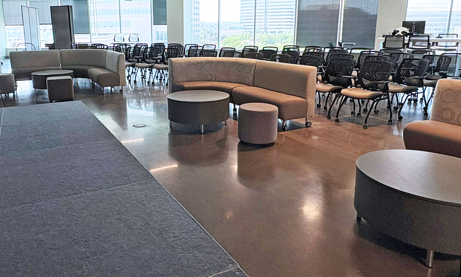 Lounge seating on casters at cobank corporate