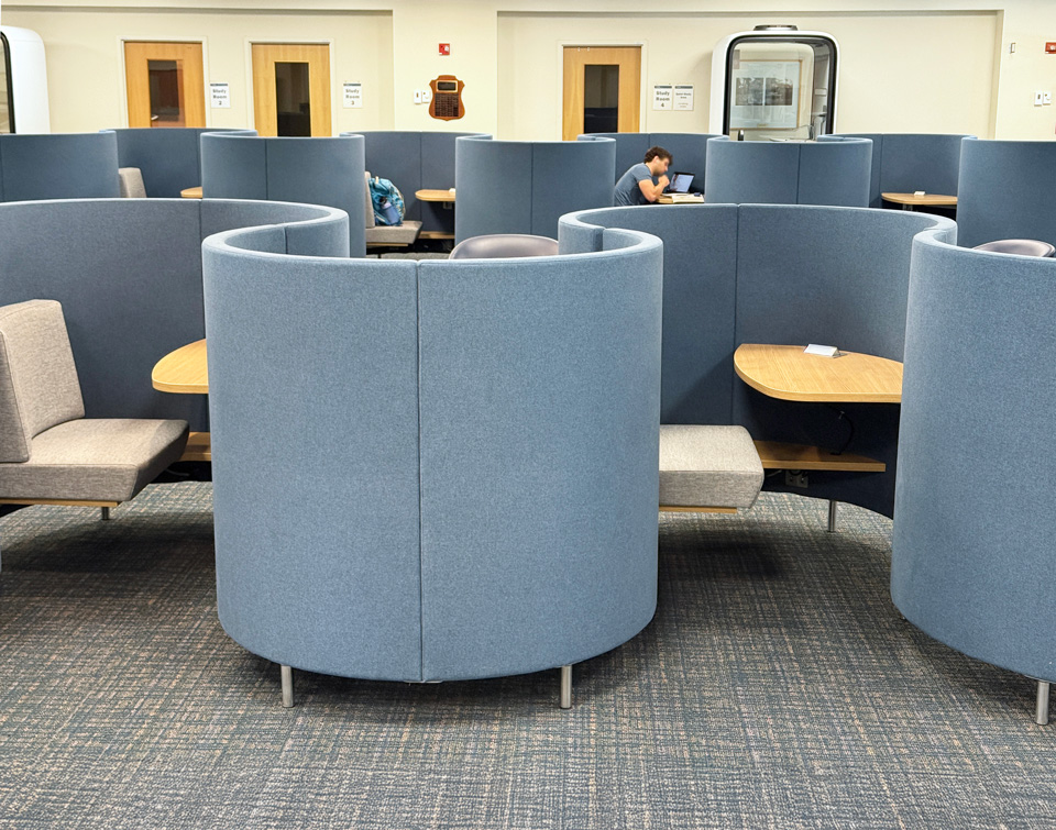 Pod focus workstations for higher education